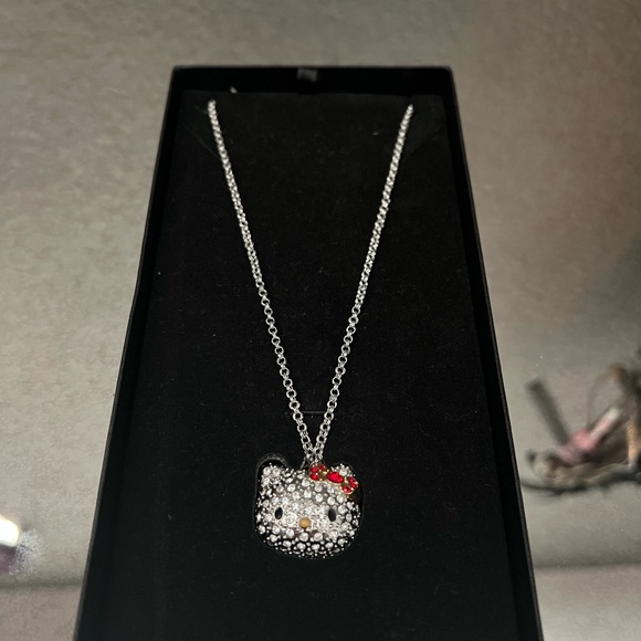 NWT Vintage Hello Kitty by Sanrio Rhinestone 3D Necklace - Picture 1 of 14